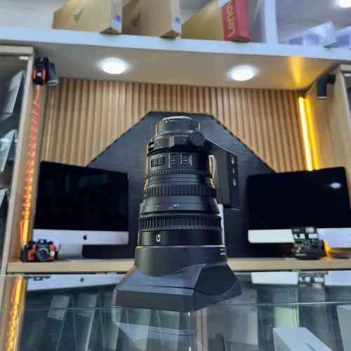 Objectif SONY G Master E-mount 28-105mm F4 G OSS avec pare-soleil carré