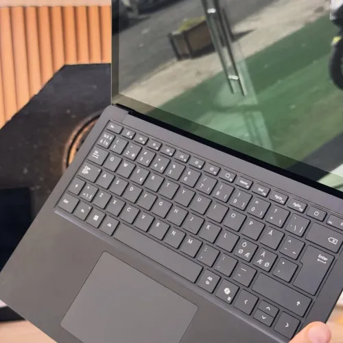 SURFACE LAPTOP 6 ULTRA 5 135H 16GB/256GB