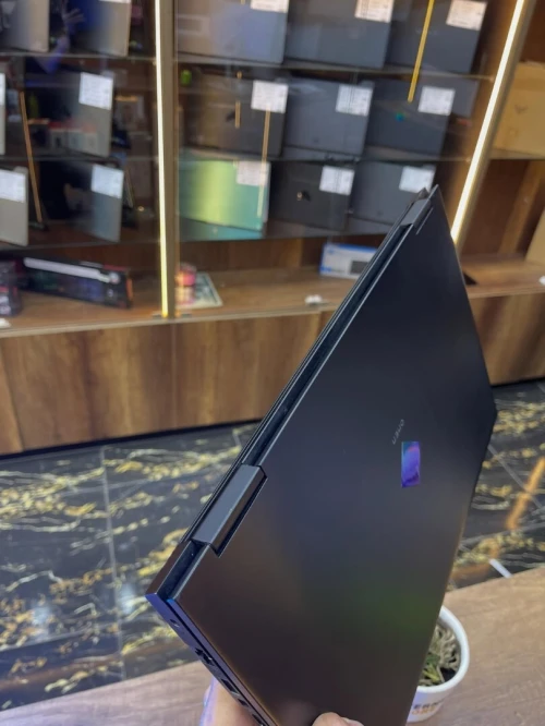 HP OMEN 16 I7-11800H 32GB/512GB NVIDIA RTX 3050TI 4GB