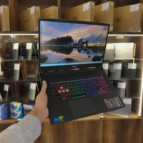 MSI KATANA 17HX B14W I7 14650HX 32GB/1TB