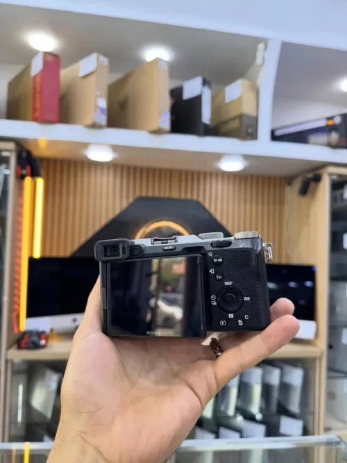 Sony A7c boitier nu en excellent état batterie et chargeur