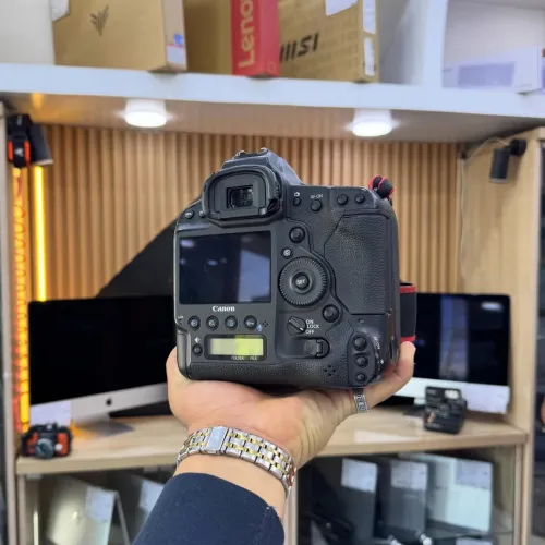 Canon 1D-X boîtier nu en bon état avec batterie