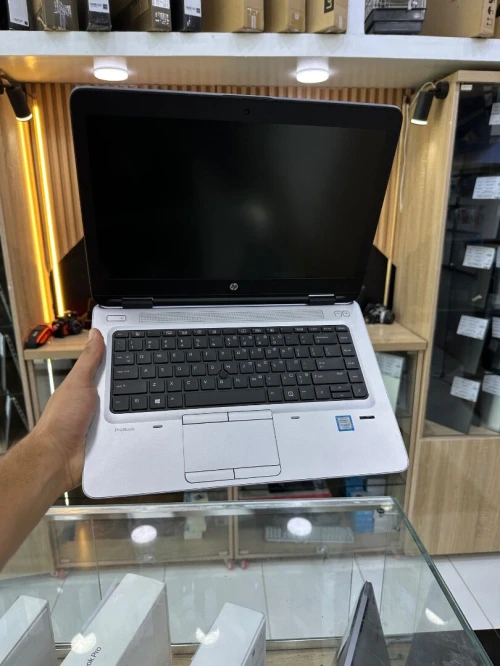 HP PROBOOK 640 G4 I5 7200U 8GB/256GB 14 POUCE FHD