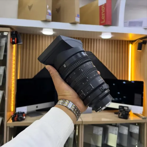Objectif SONY G Master E-mount 28-105mm F4 G OSS avec pare-soleil carré
