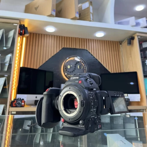 Canon C100 Mark II boitier nu en excellent état avec batterie