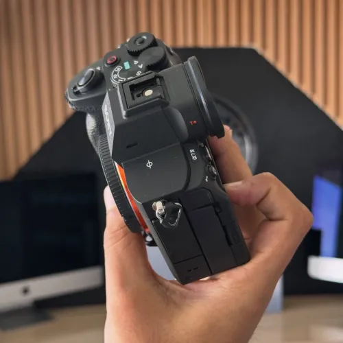 Sony A7 IV boitier nu comme neuf en excellent état batterie et chargeur