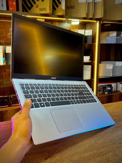 Acer aspire 5 I5-1135 G7 8/256 INTEL IRIS XE 15pouce FHD