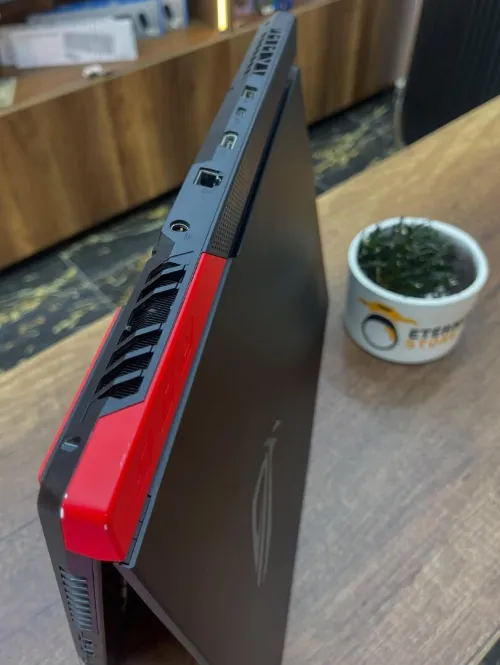 ASUS ROG STRIX