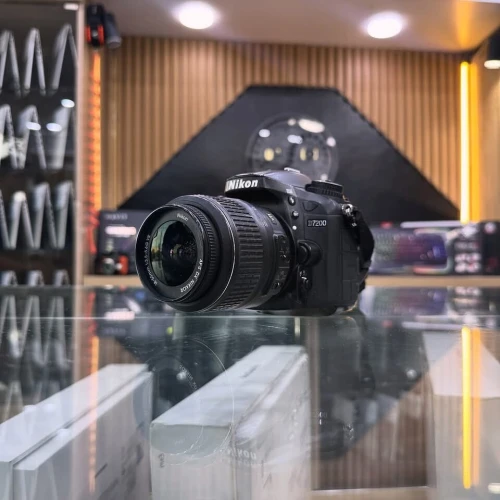 Nikon D7200 avec 18-55mm en bon état