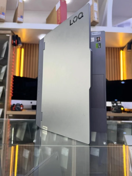 LENOVO LOQ RYZEN 5 7235HS 16GB/512GB NVIDIA RTX 3050 6GB VRAM