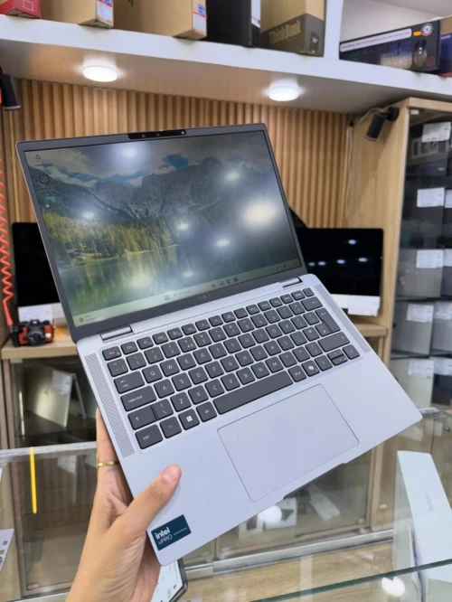 DELL LATITUDE 7350 ULTRA 7 165U 16 GB/256 GB
