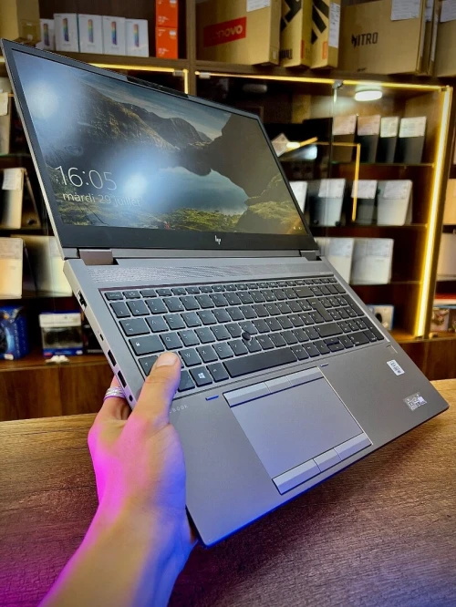 Hp zbook fury 15 G7 32/512 Nvidia Quadro T1000 4GB 15pouces FHD