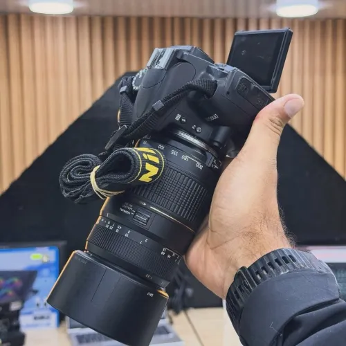Nikon D5000 avec tamron 70-300mm en excellent état