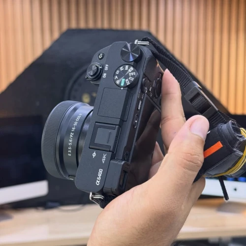 Sony A6400 avec 16-50mm OSS II neuf jamais utilisé