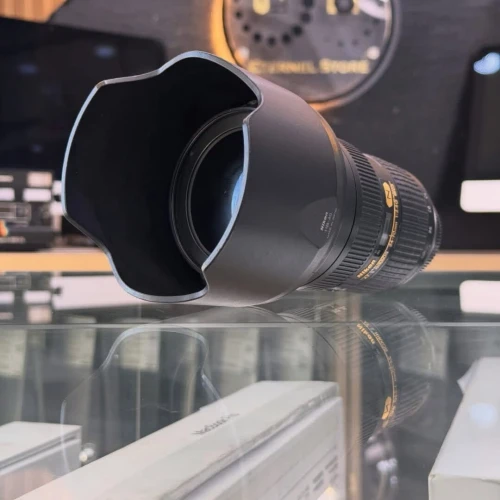 Nikon 24-70mm f/2.8 en bon état
