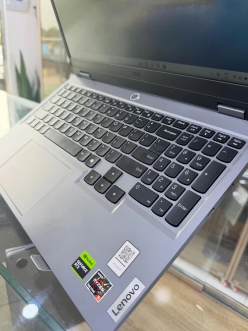 LENOVO LOQ RYZEN 5 7235HS 16GB/512GB NVIDIA RTX 3050 6GB VRAM