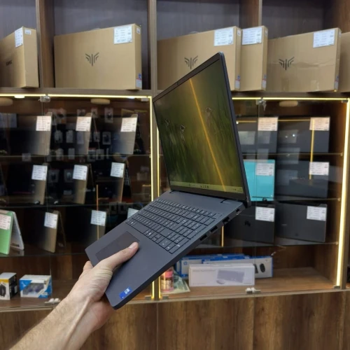 DELL PRO 16 CORE 5 120U 8GB/256GB