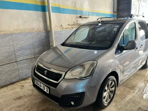 Peugeot Partner 2016 Tepee Allure 