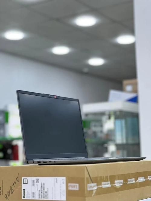 pc LENOVO V15-G2 IJL