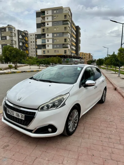 Peugeot 208 2016 Allure Facelift