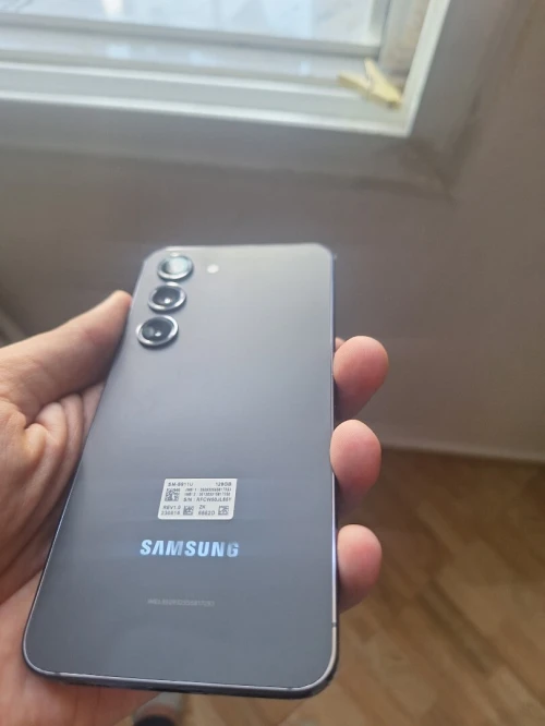 Samsung S23