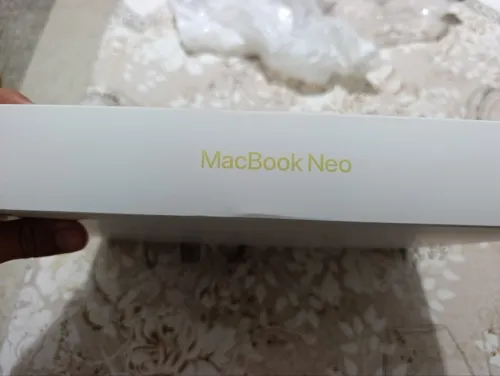 MacBook neo 8/512