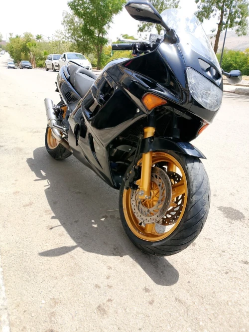 Honda CBR 1000f sc25 1995