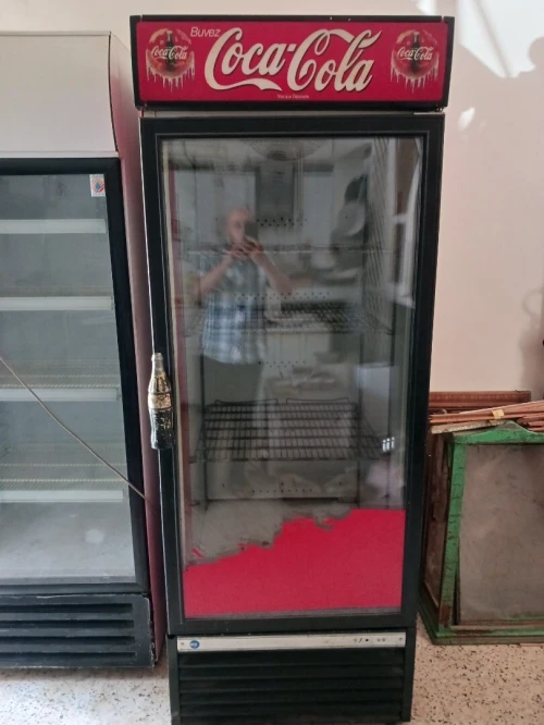 Frigo présentoir de boisson