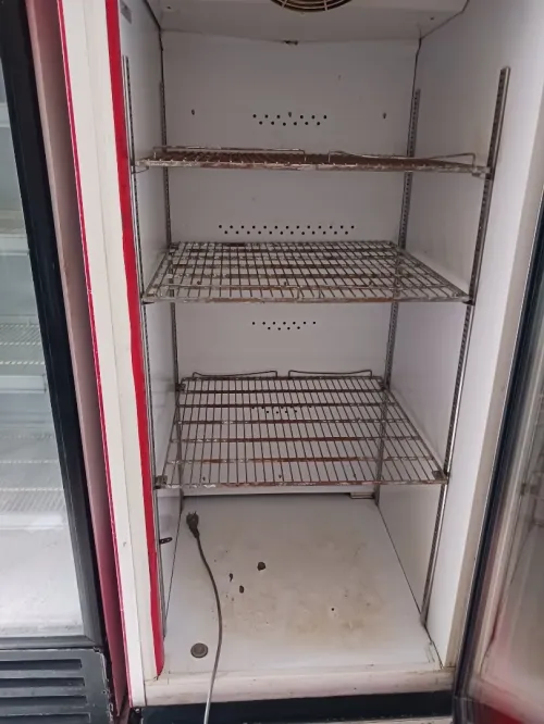 Frigo présentoir de boisson