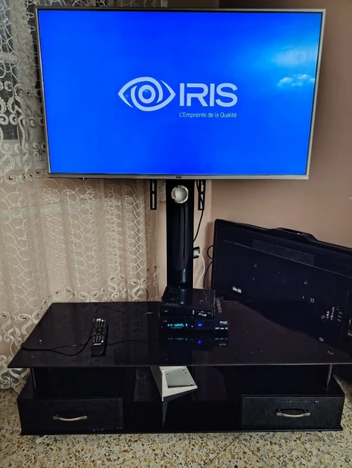 TV IRIS 43" smart + DEMO CRISTOR+ TABLE TV