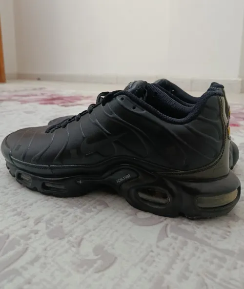 Tn 2023 black 44 original
