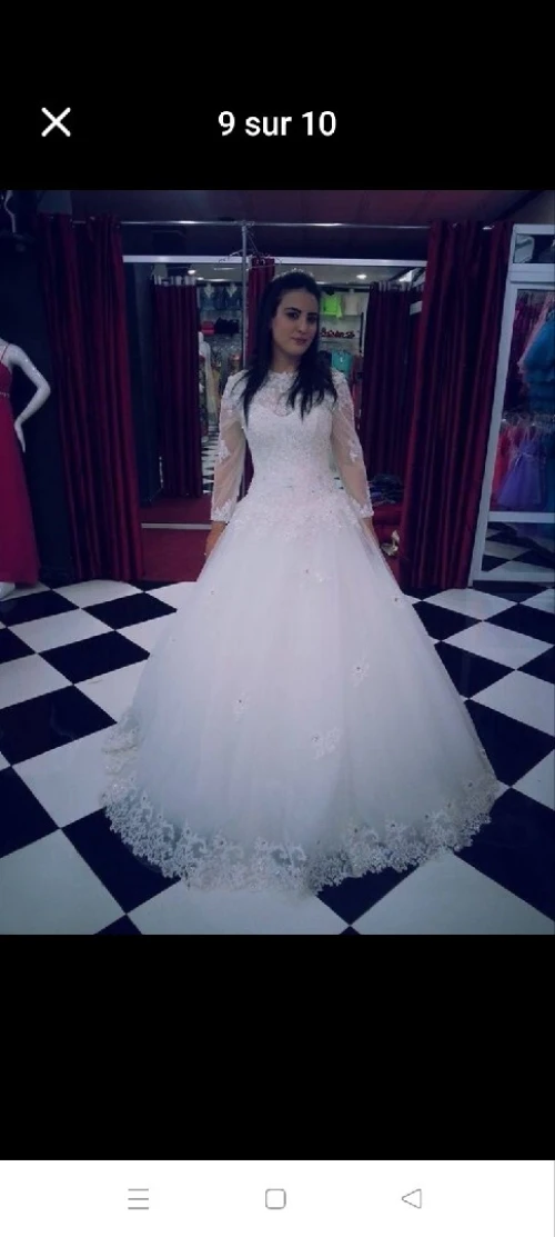 ROBE BLANCHE en destockage 