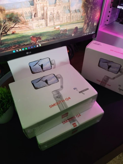 Stabilizateur Zhiyun Smooth Q4