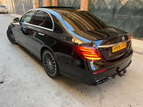 Mercedes Classe E 2017 AVANTGARDE Pack AMG