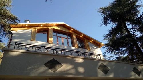 Construction des chalets et bungalow et Kiosque en bois 