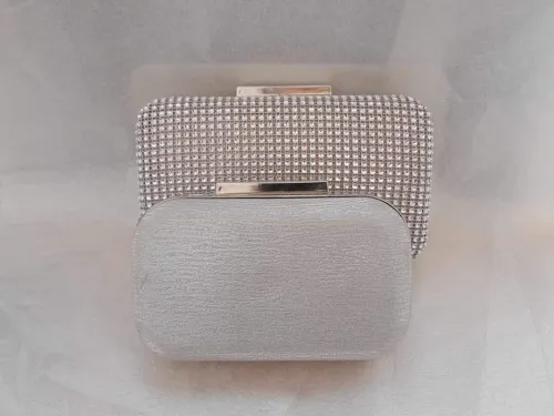 Pochette soirè argent  بوشات سواغي اغجو
