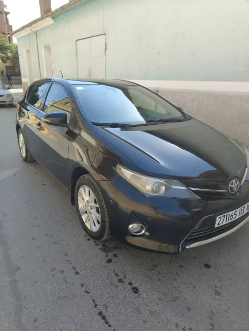 Toyota Auris 2013 Style