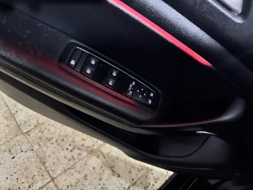 Renault Megane 4  2022 Itens