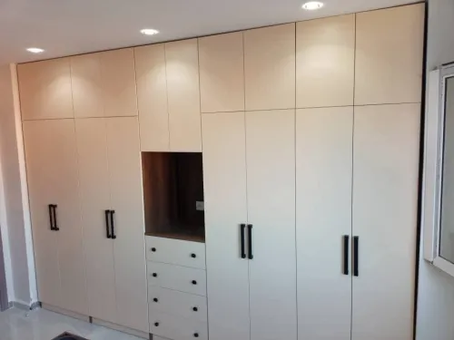 Dressing armoire placard sur mesure moderne