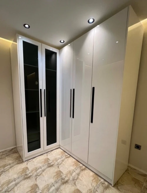 Dressing armoire placard sur mesure moderne