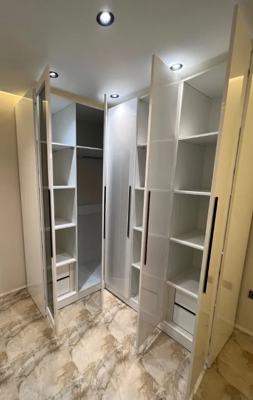 Dressing armoire sur mesure coulissant خزانات ملابس عصرية