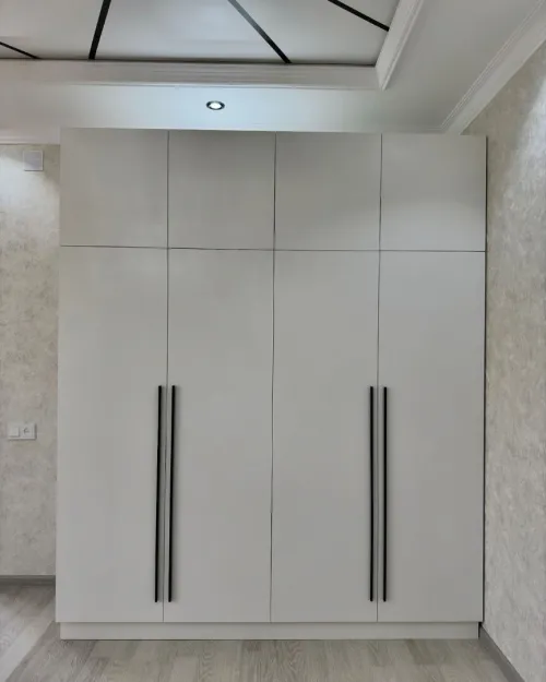 Dressing armoire placard sur mesure moderne