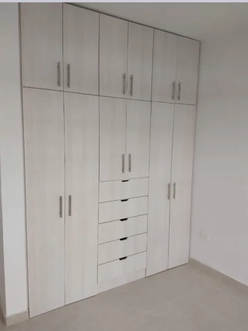 Dressing armoire placard sur mesure moderne