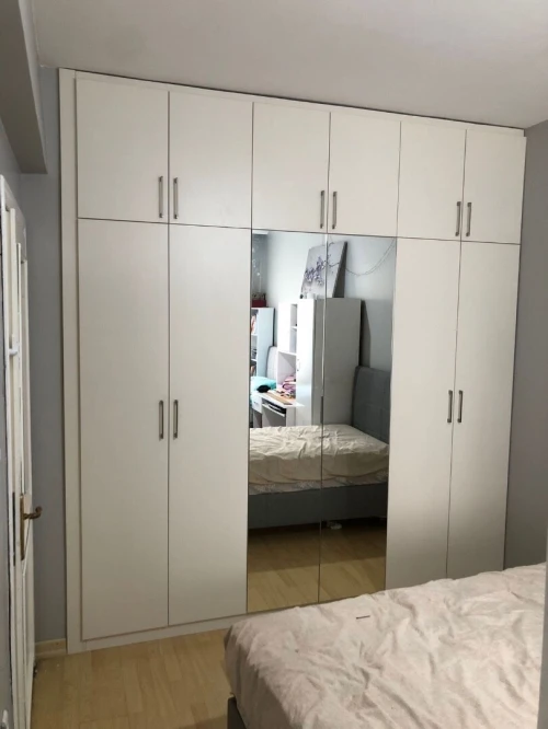 Dressing armoire placard sur mesure moderne