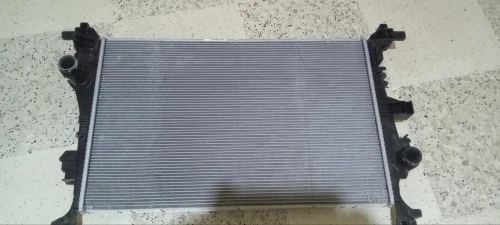 Traverse tipo avant + travere arriere +radiateur 500x d'origine +Baguette scudo cg