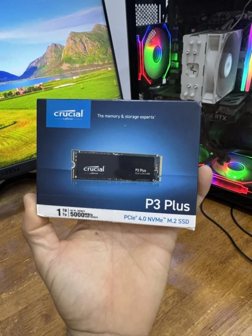 Crucial P3 Plus 1TB NVMe M.2 SSD PCIe 4.0  Original & Neuf