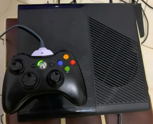 Xbox360 super slim plian de jeux