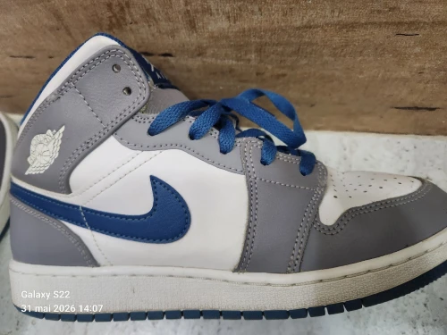 Nike Air Jordan 1 Mid True Blue
