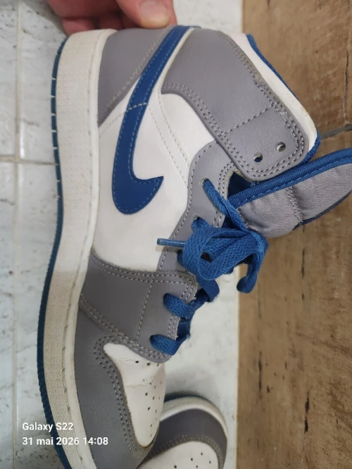 Nike Air Jordan 1 Mid True Blue