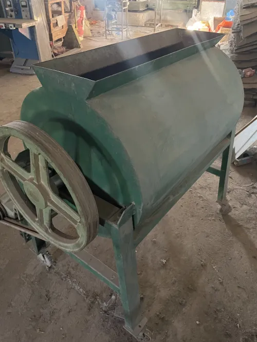 Melangeur à hélice semi-automatique